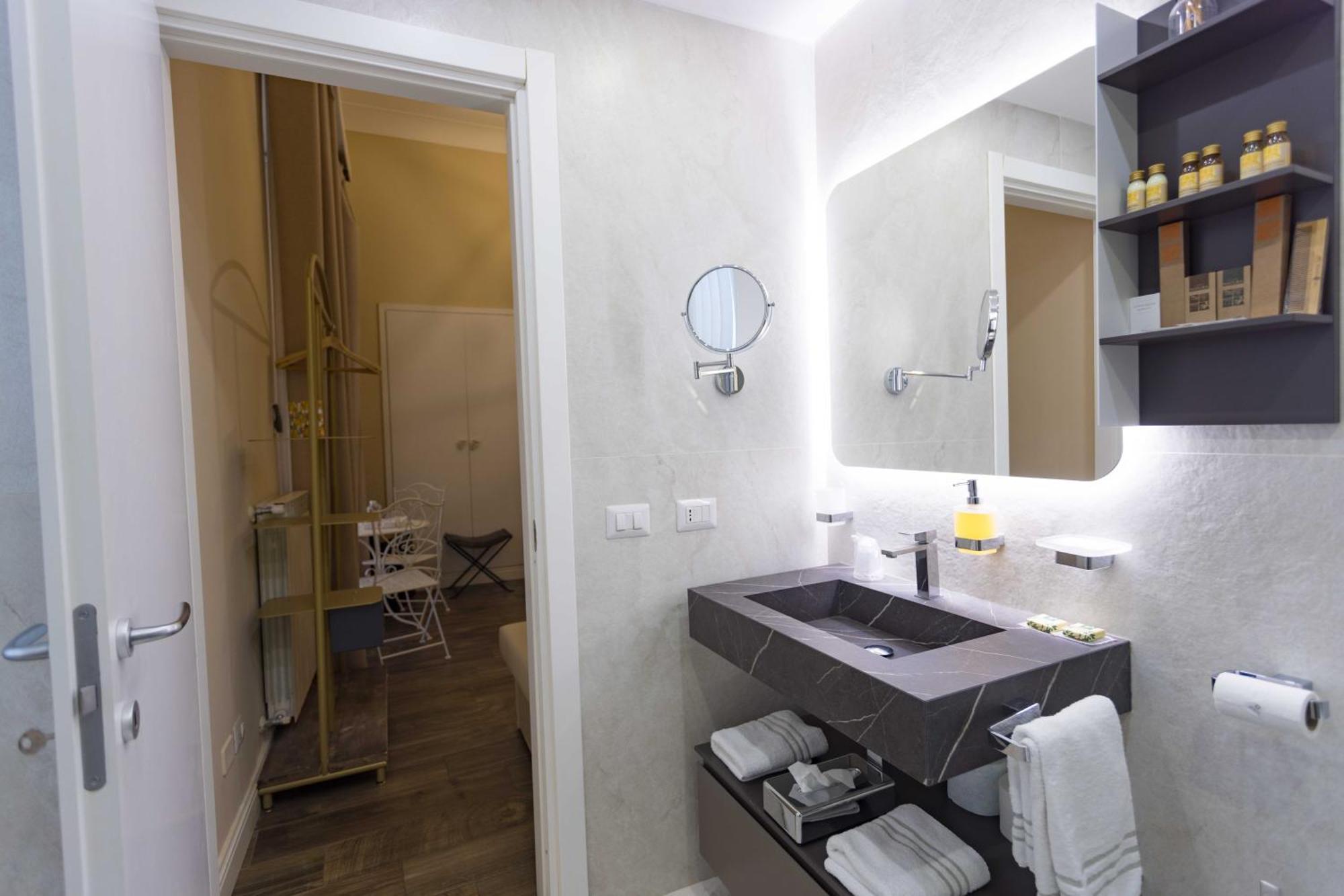 Domus Deorum Deluxe Napoli Eksteriør bilde