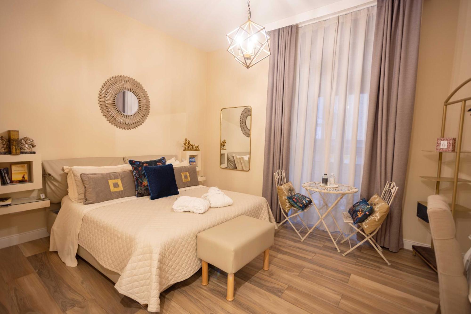 Domus Deorum Deluxe Napoli Eksteriør bilde