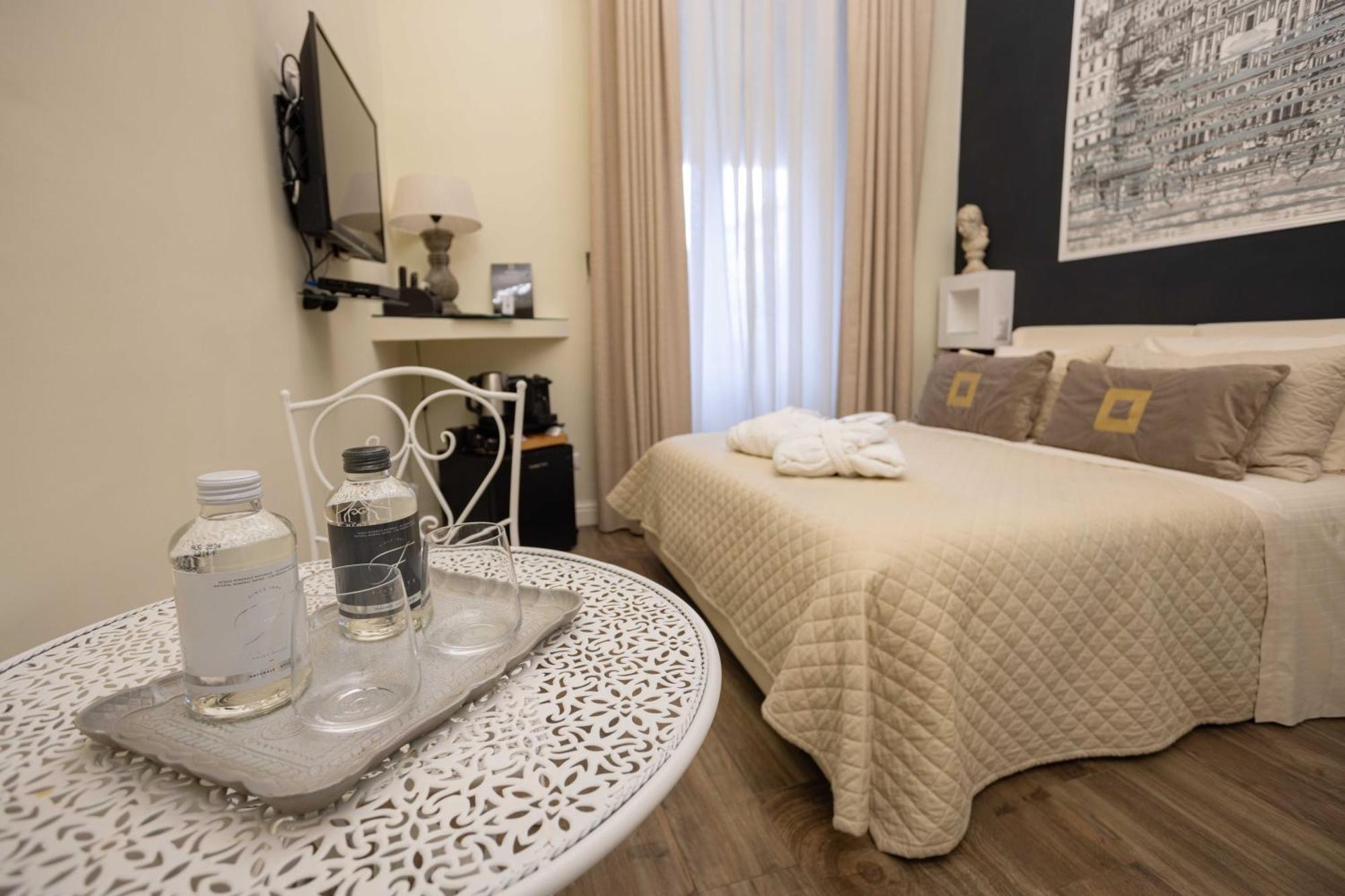 Domus Deorum Deluxe Napoli Eksteriør bilde